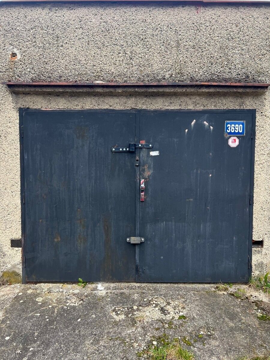 Garáže, Havířov, 736 01