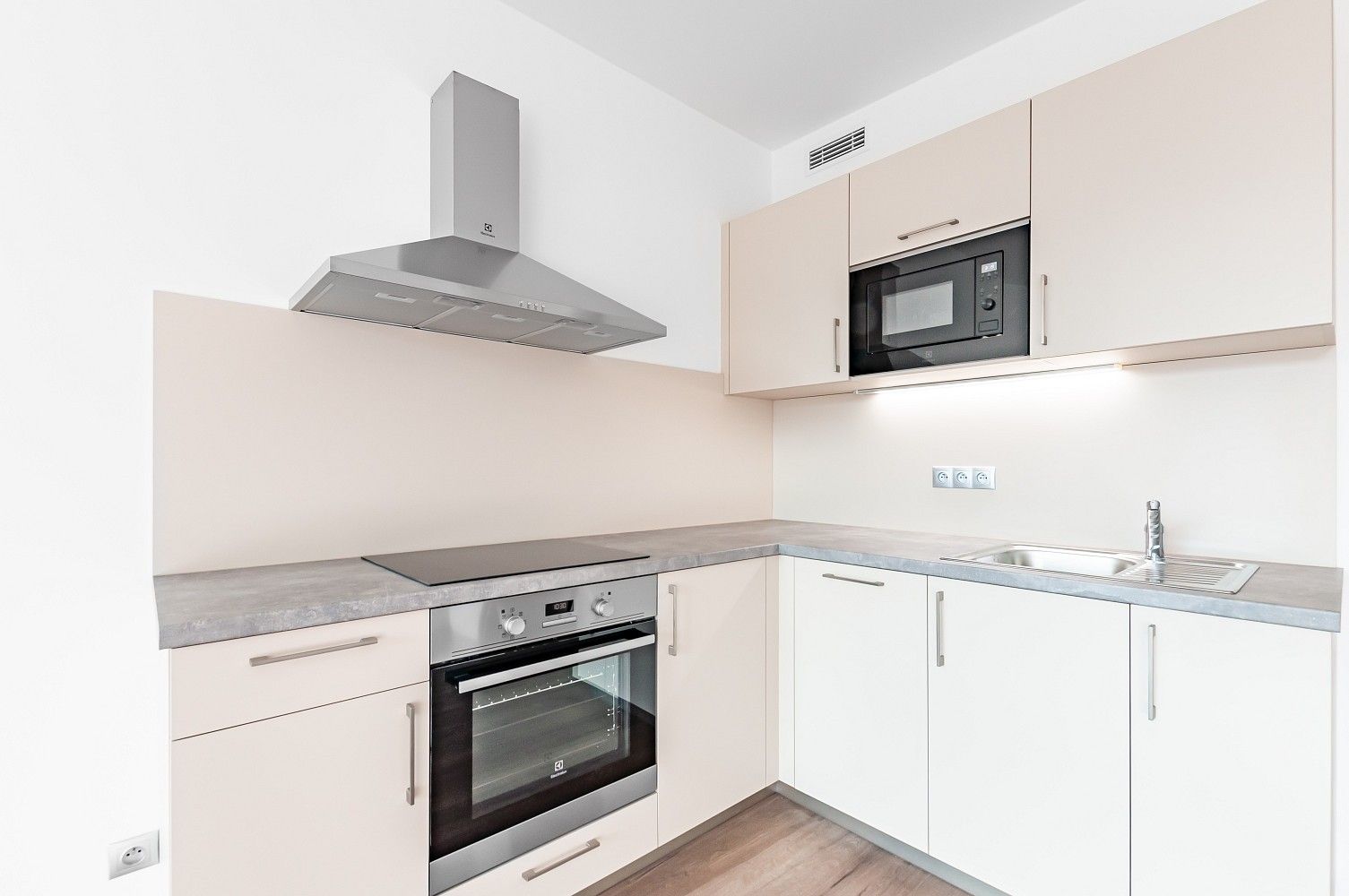 1+kk, Praha - Libeň, okres Praha 9, Hlavní město Praha, 35 m² - 2