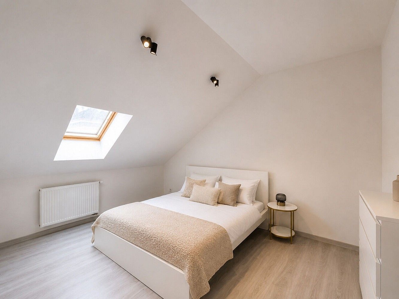 Byt 2+kk · 41 m² · Praha - Vršovice, okres Praha 10, Hlavní město Praha - 3