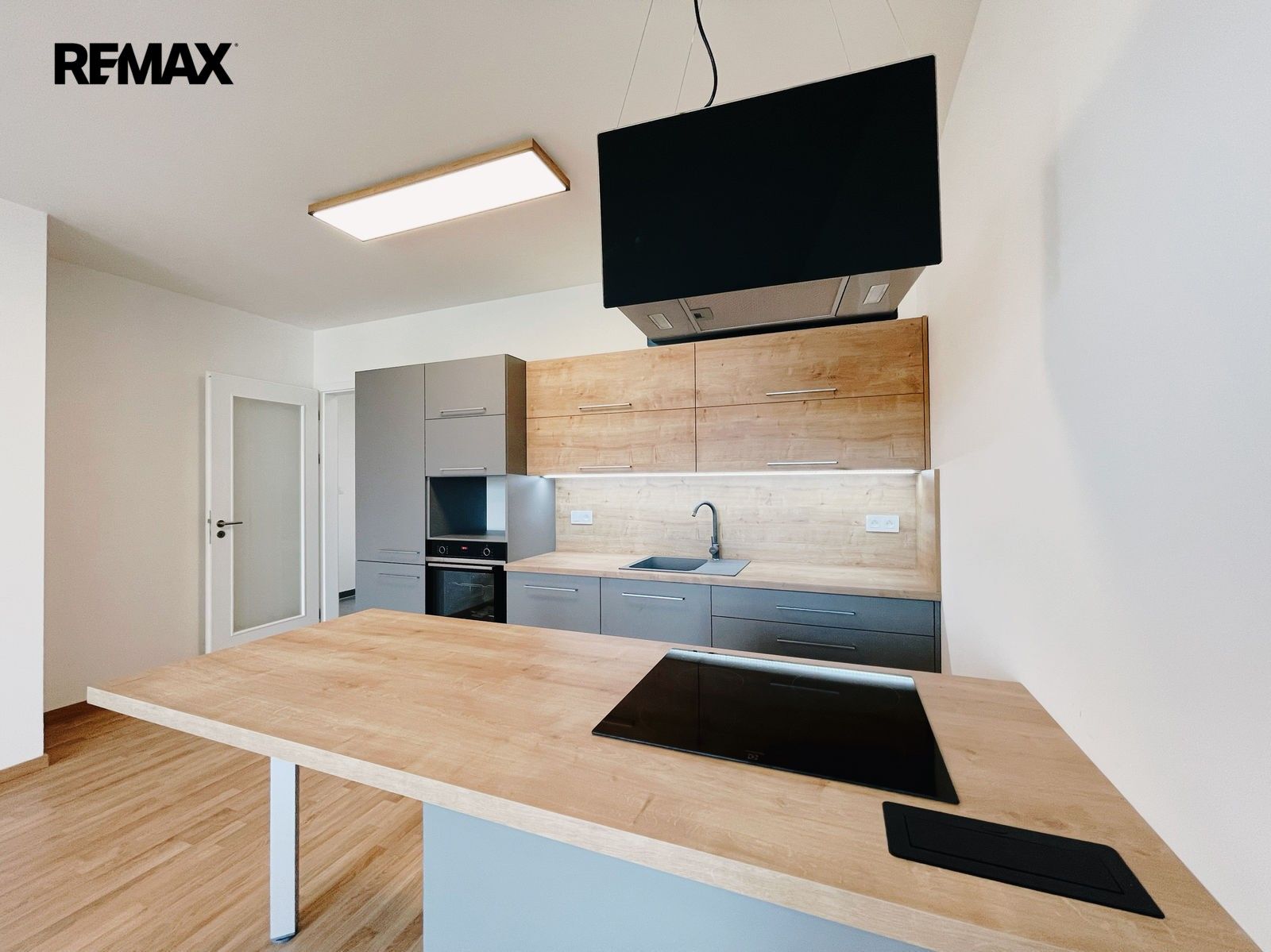 Pronájem byt 2+kk - Stočesova 1168, Praha Ruzyně, 55 m² - 2