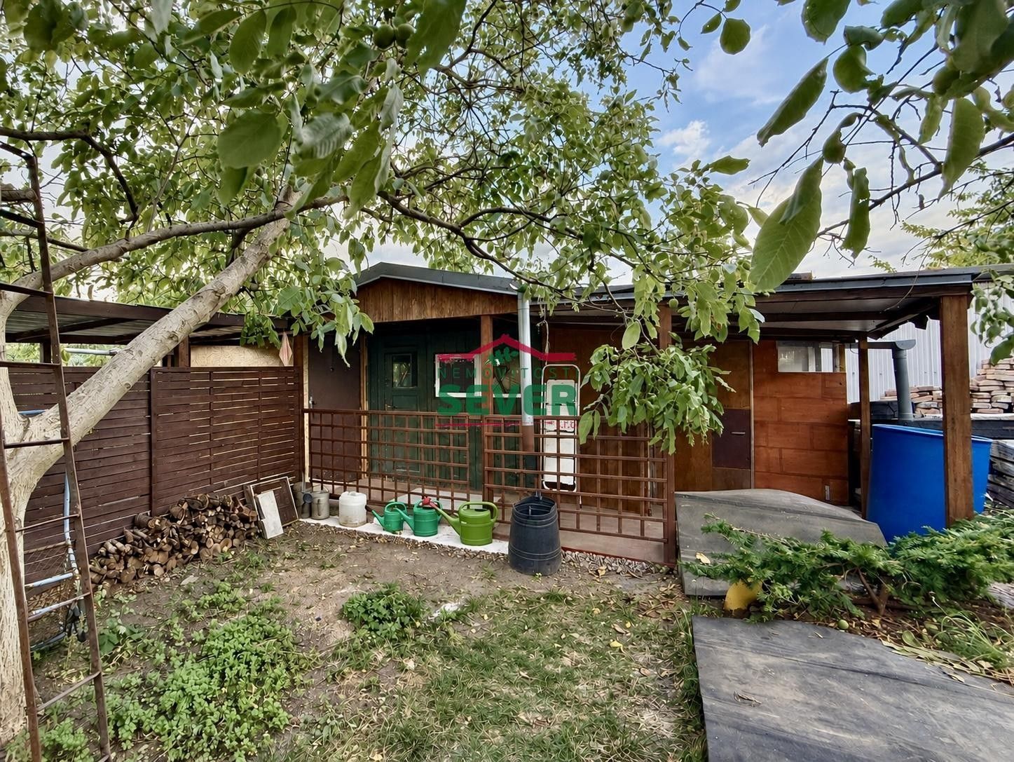 Zahrady, Na Průhoně, Chomutov, 338 m² - 1