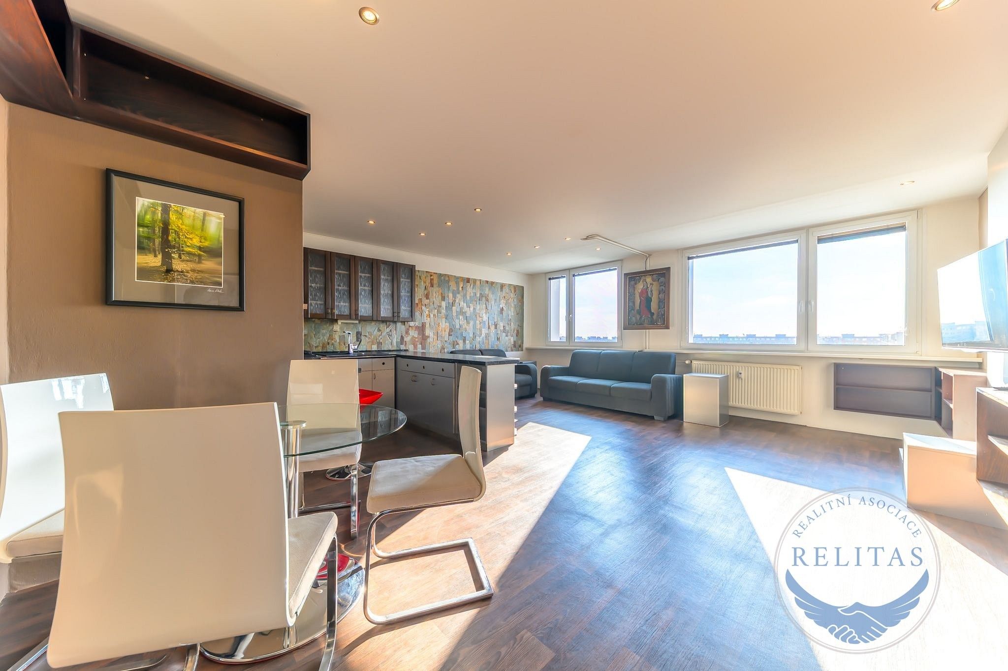 3+kk, Vysočanská, Praha, 74 m²