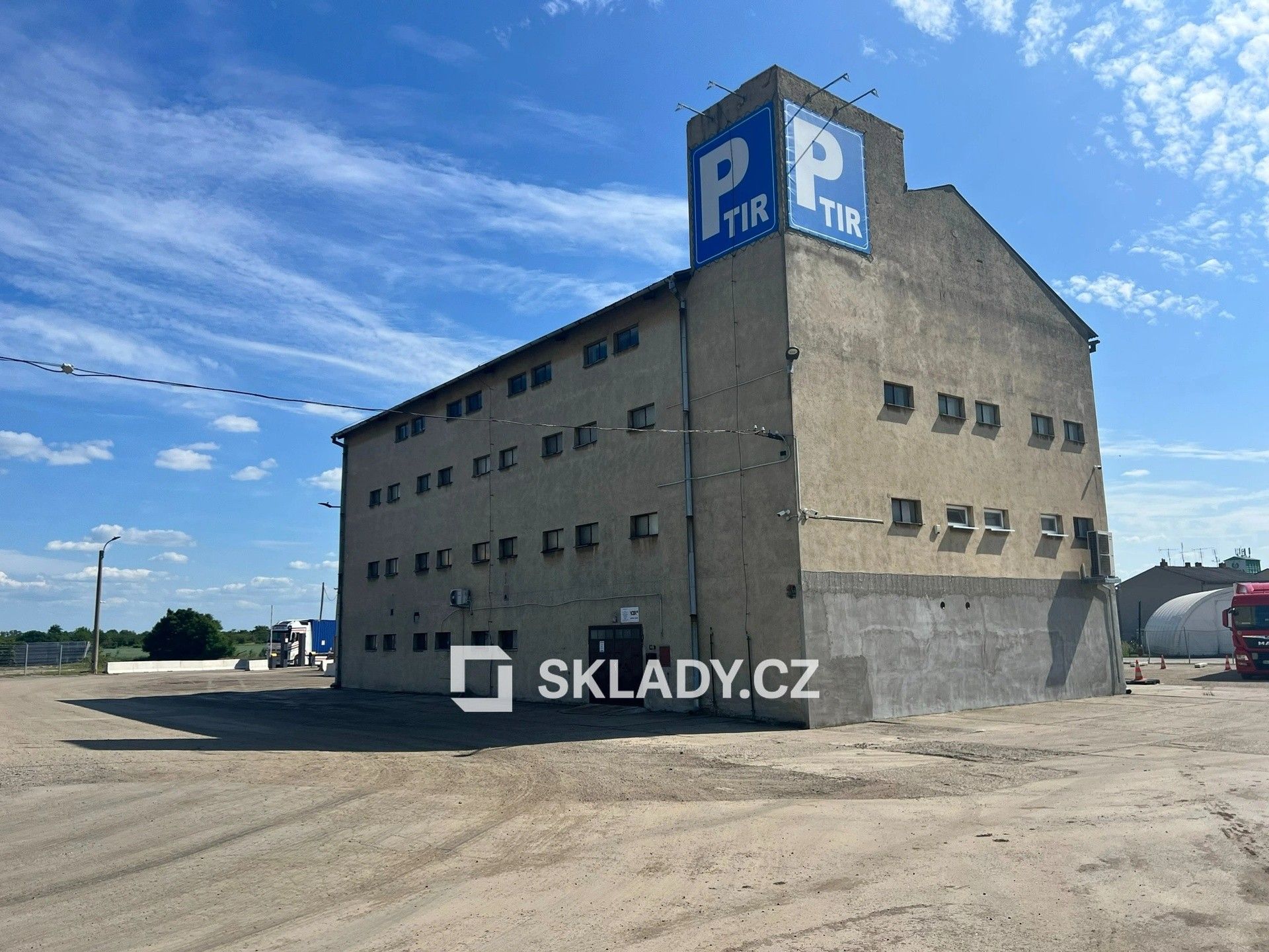 Sklady, Podivín, 1 m²