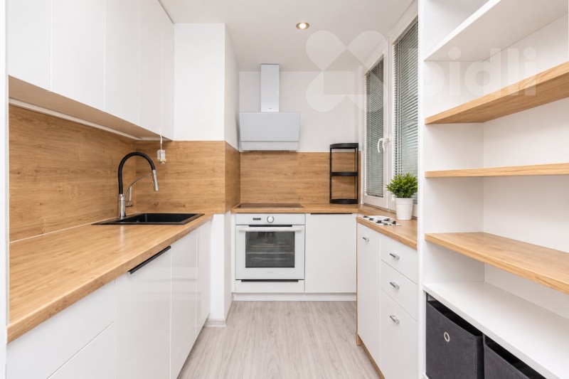 Prodej byt 1+kk - Gagarinova 386, Pardubice Polabiny, 26 m² - 5