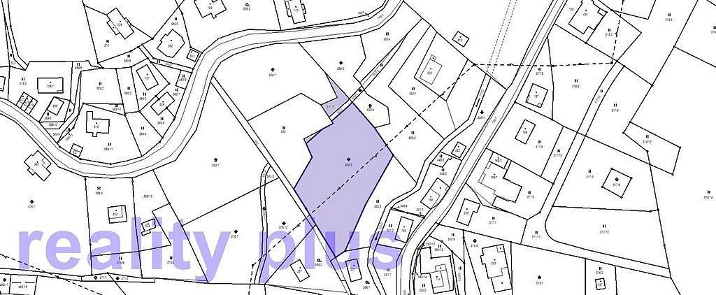 Louka, 3 963 m²