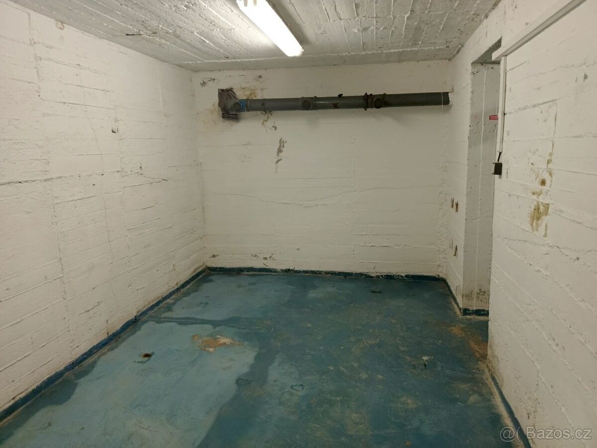 Pronájem sklad - Praha, 148 00