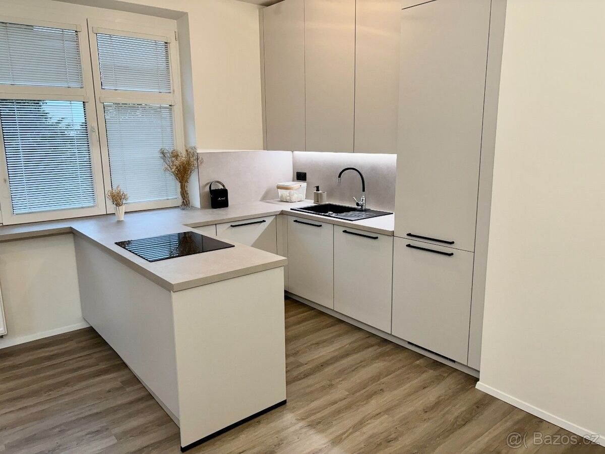 Prodej byt - Zlín, 760 01