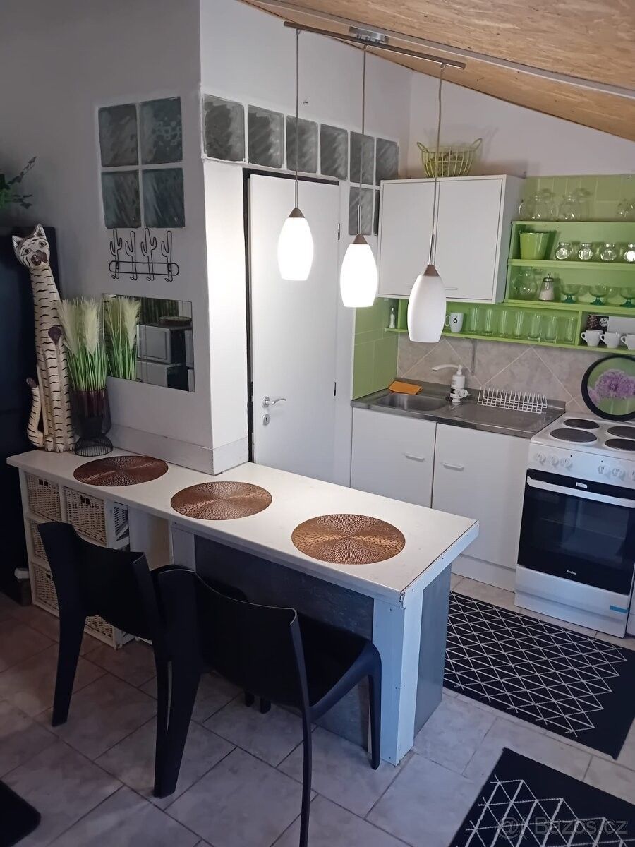 Pronájem byt - Dubá, 471 41