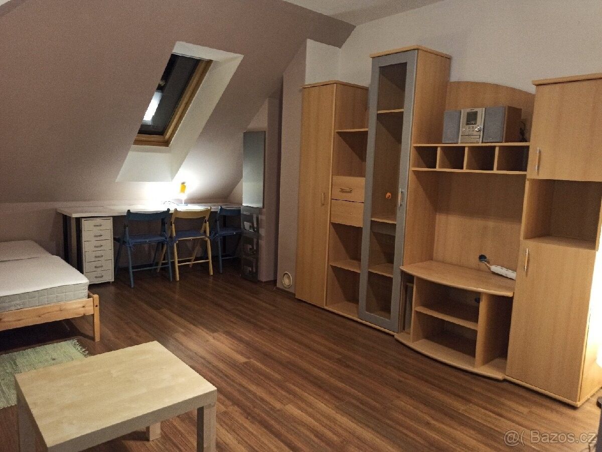 Byty, Louňovice, 251 62