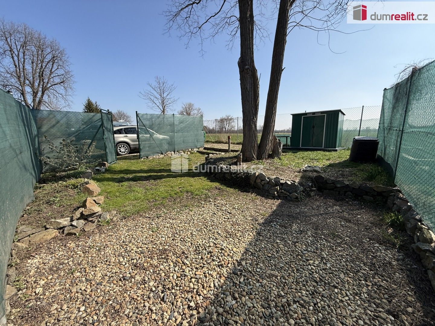 Zahrady, V Cihelnách, Veltrusy, 135 m²