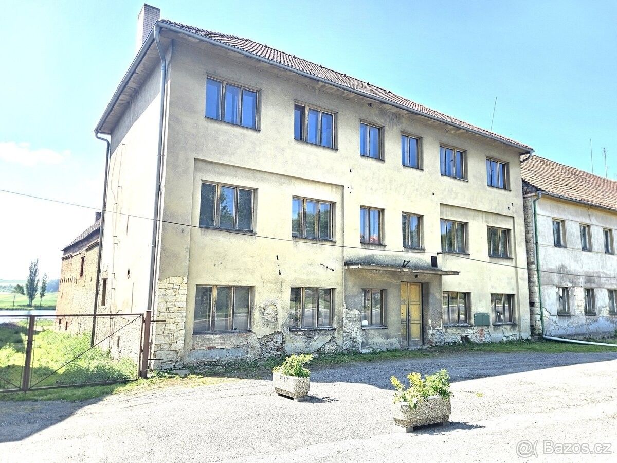 Prodej restaurace - Řevničov, 270 54, 850 m²