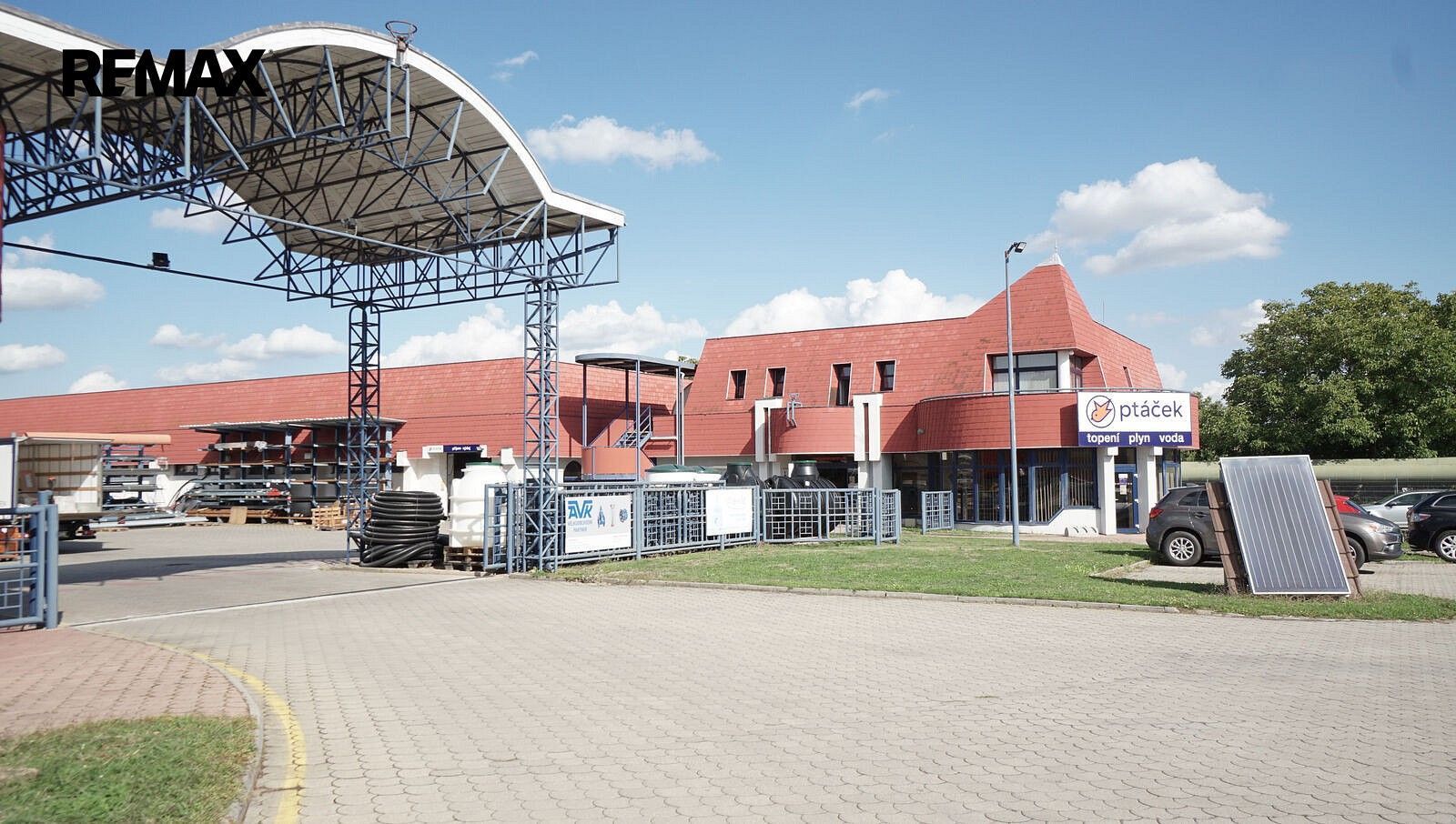 Sklady, Hradecká, Staré Hradiště, okres Pardubice, 2 299 m² - 1