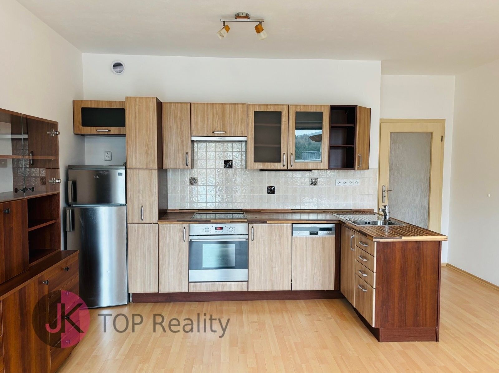 2+kk, náměstí Přátelství, Praha, 58 m²