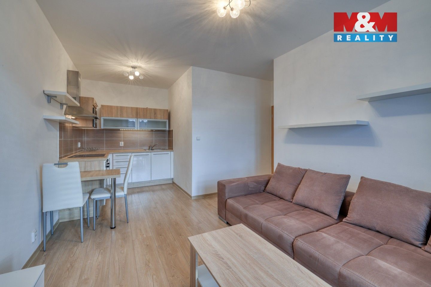 Pronájem byt 2+kk - Jungmannova, Dobřany, 41 m²