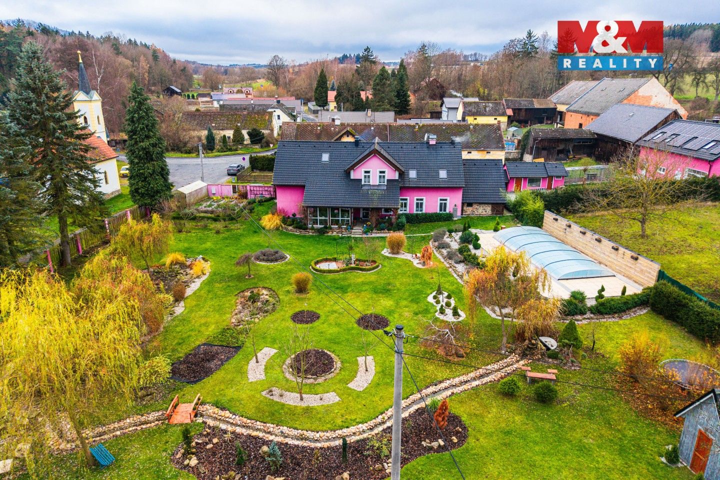 Rodinné domy, Mlýnec, Přimda, 433 m² - 2