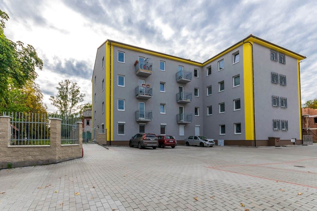 3+kk, Rakouská, Milovice, 80 m²