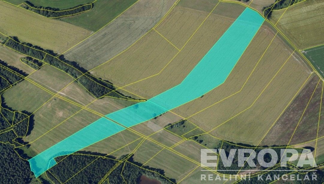 Zemědělský pozemek, 65 443 m²