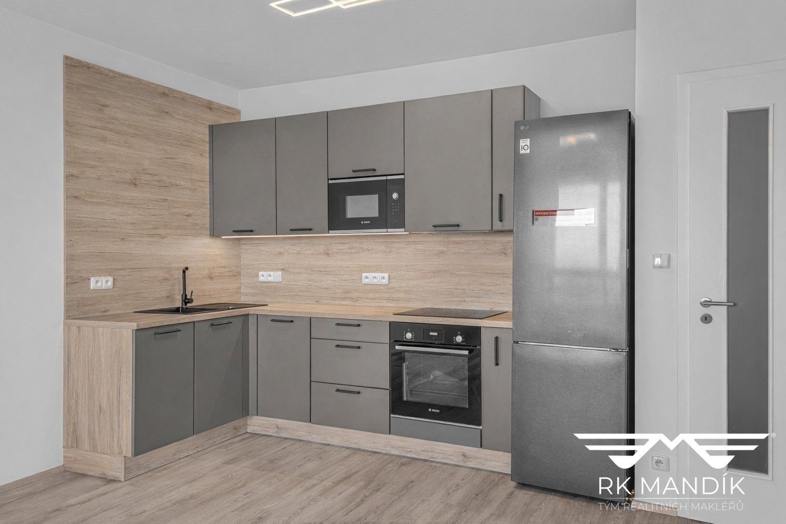 2+kk, Stočesova,Praha, 51 m²
