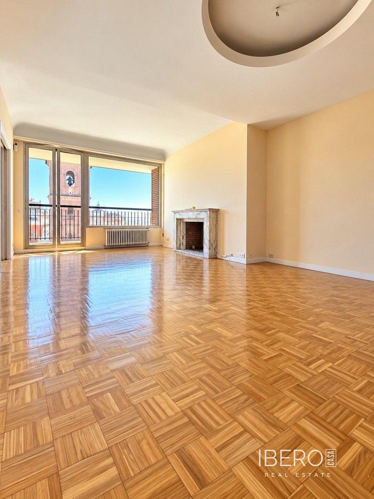6+kk a více, Madrid, Španělsko, 214 m² - 2