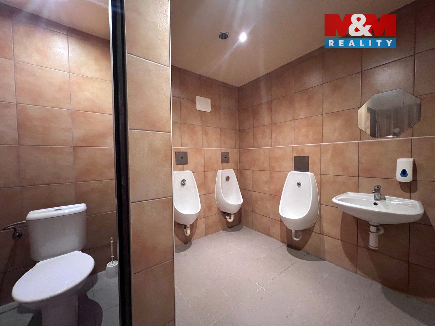 Pronájem obchodní prostory - Prostějov, 210 m² - 5