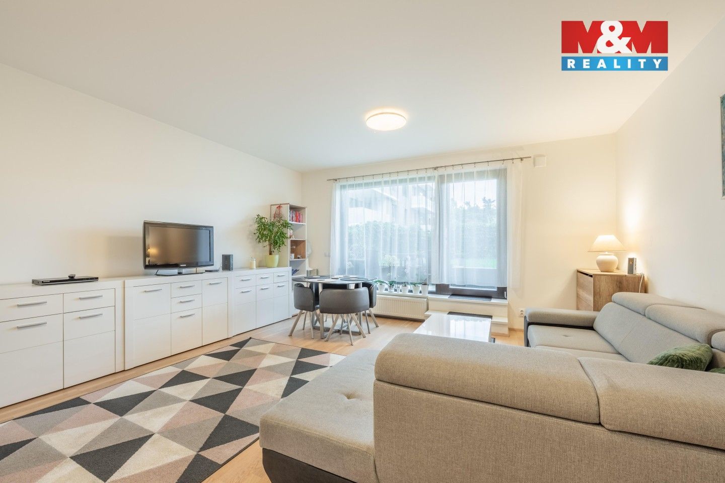 Prodej byt 1+kk - Nekvasilova, Praha, 38 m²