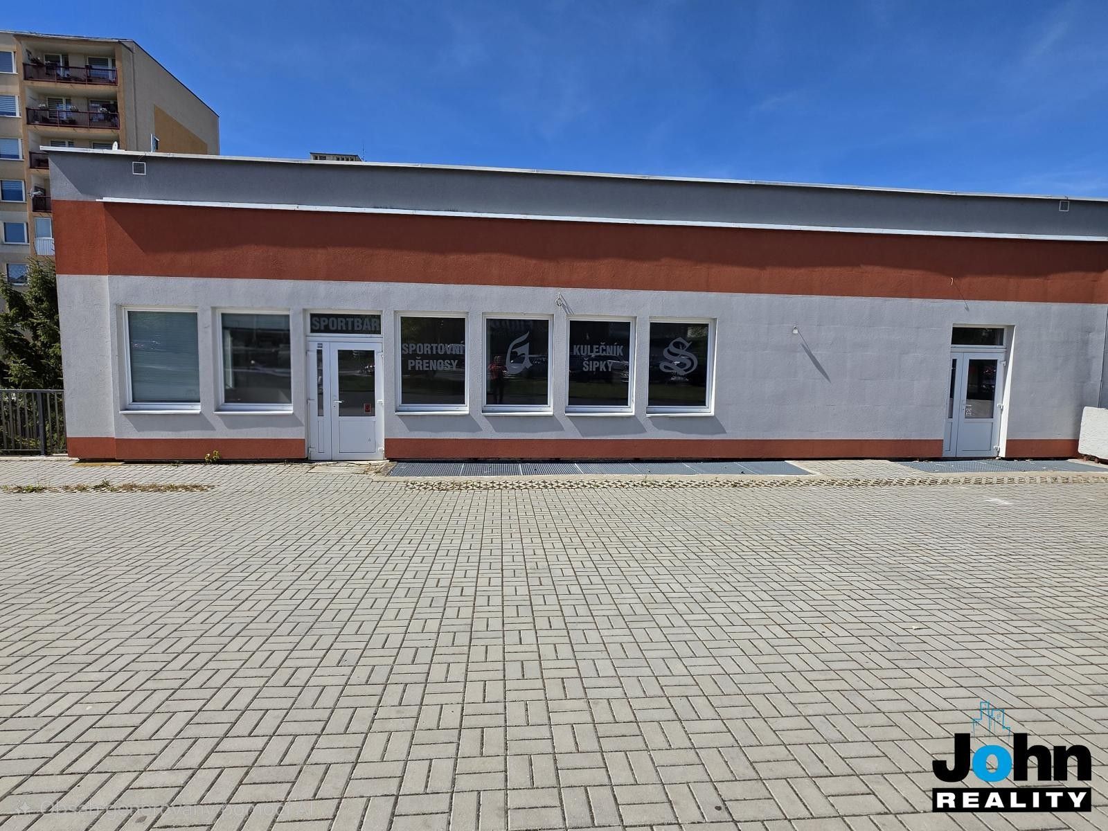 Restaurace · 330 m² · K. H. Máchy, Most - 4