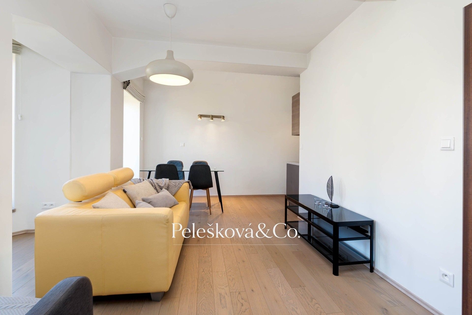 Byt 1+kk · 38 m² · Jankovcova, Praha - 3