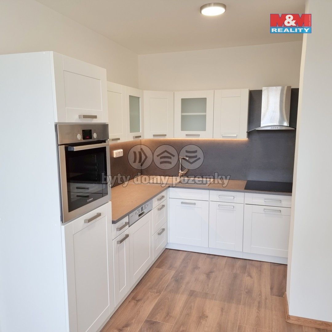 4+kk, Niederleho, Praha, 92 m²