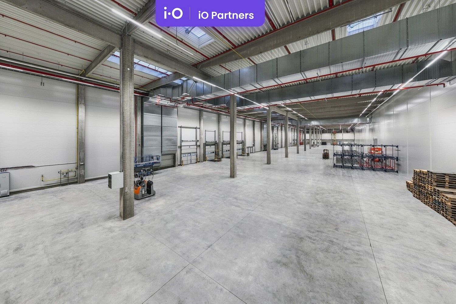Sklady, Hrušky, okres Břeclav, Jihomoravský kraj, 5 000 m² - 1