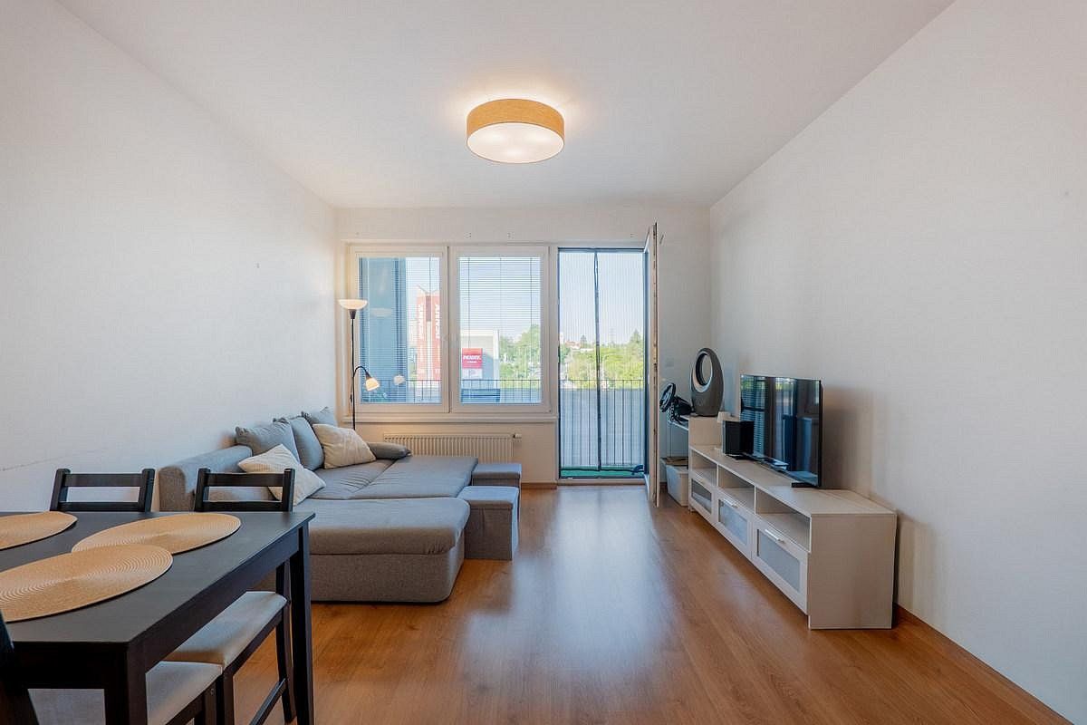 2+kk, Praha - Hloubětín, okres Praha 14, Hlavní město Praha, 49 m² - 2