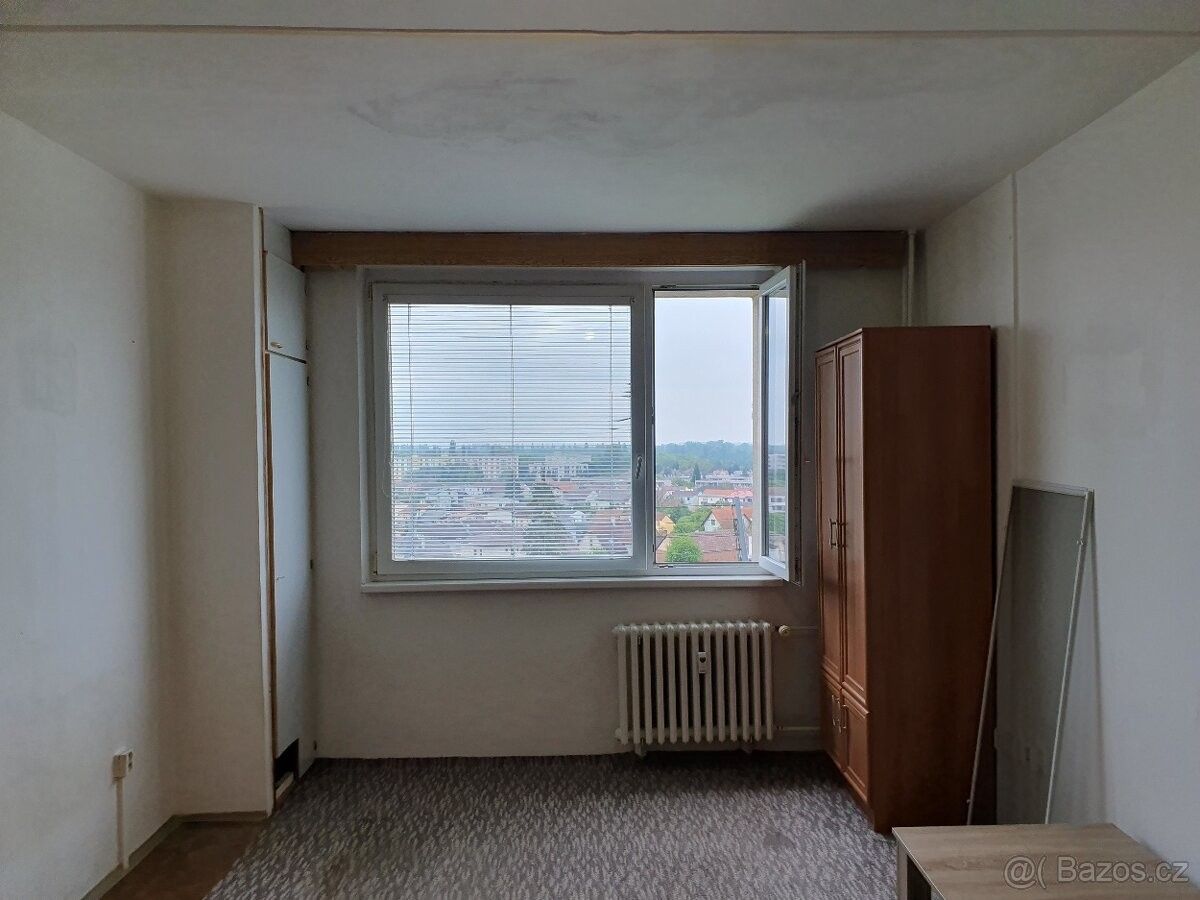 Pronájem byt 1+kk - Hradec Králové, 500 12, 30 m²