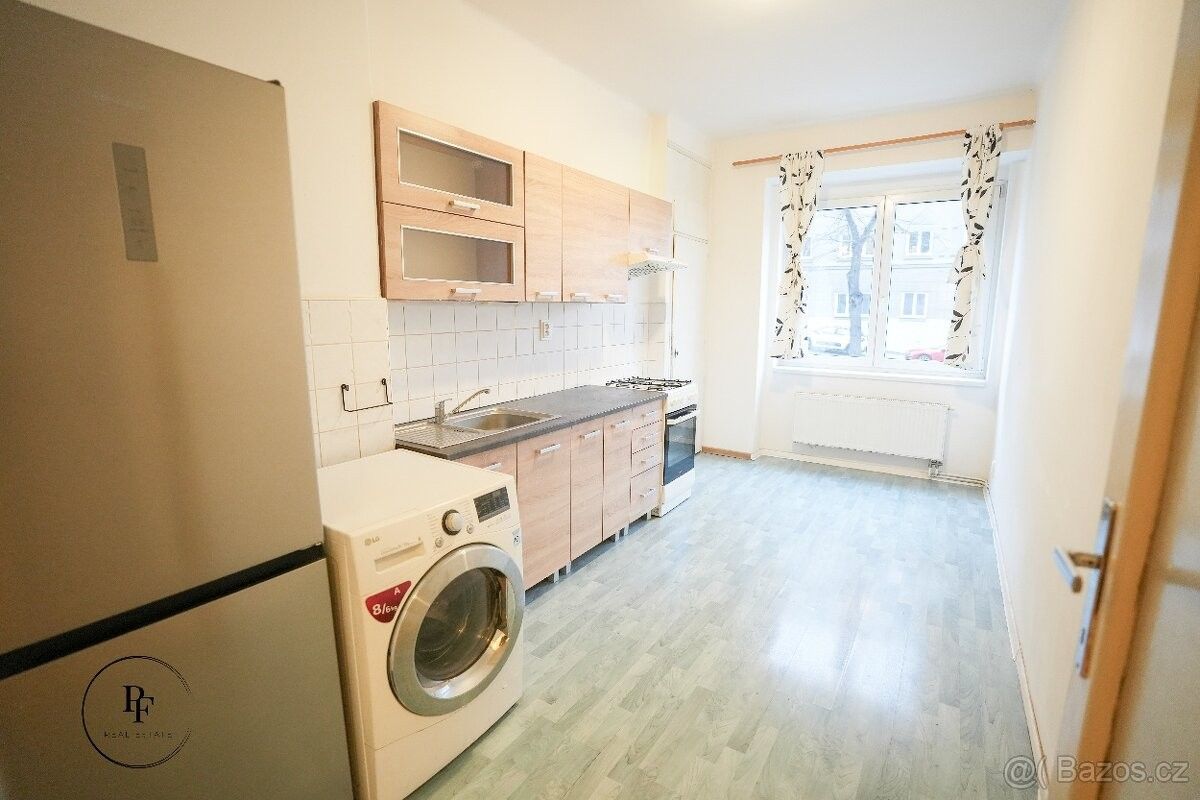 Byty, Praha, 169 00