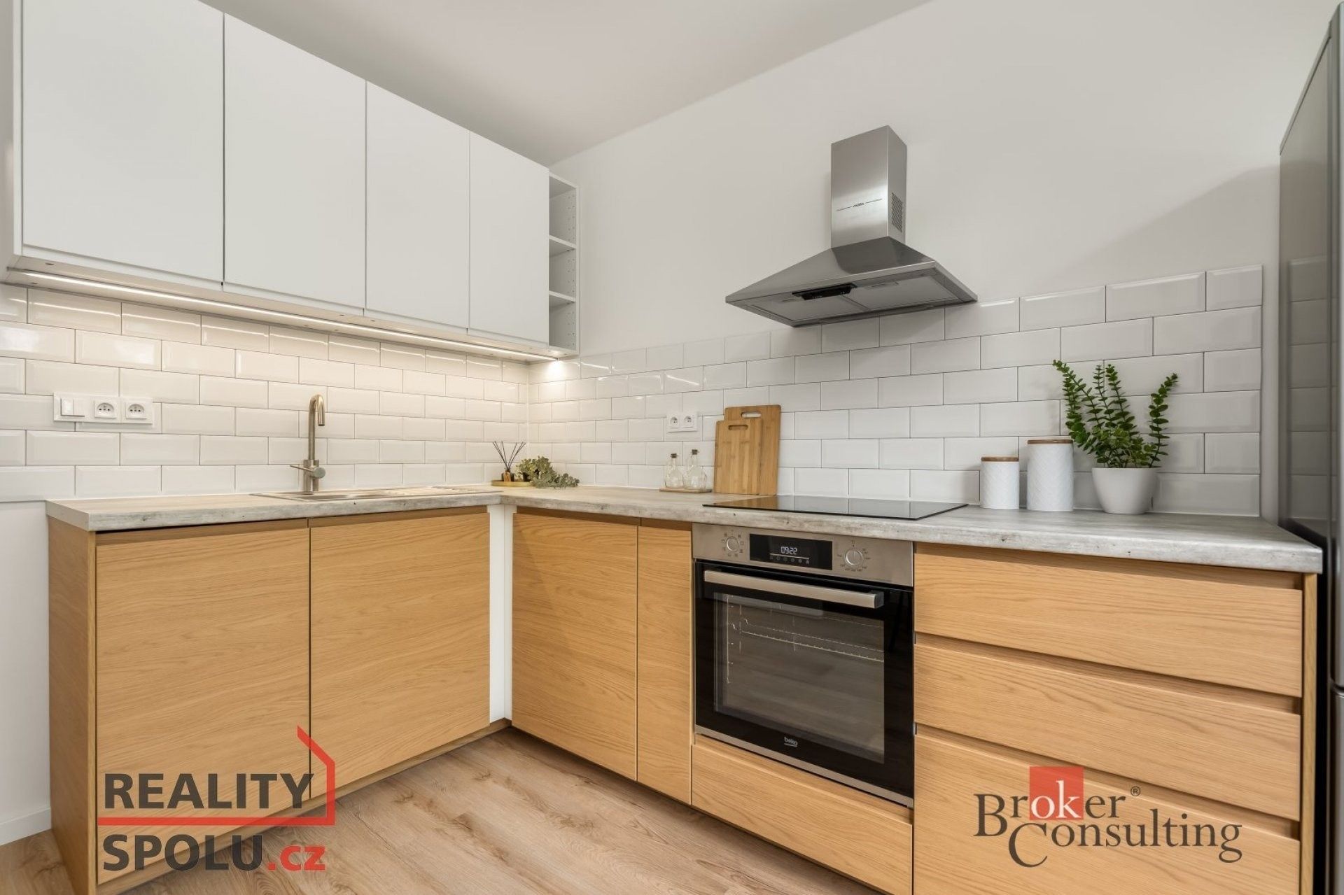 Prodej byt 3+1 - Urbánkova, Praha, 79 m²