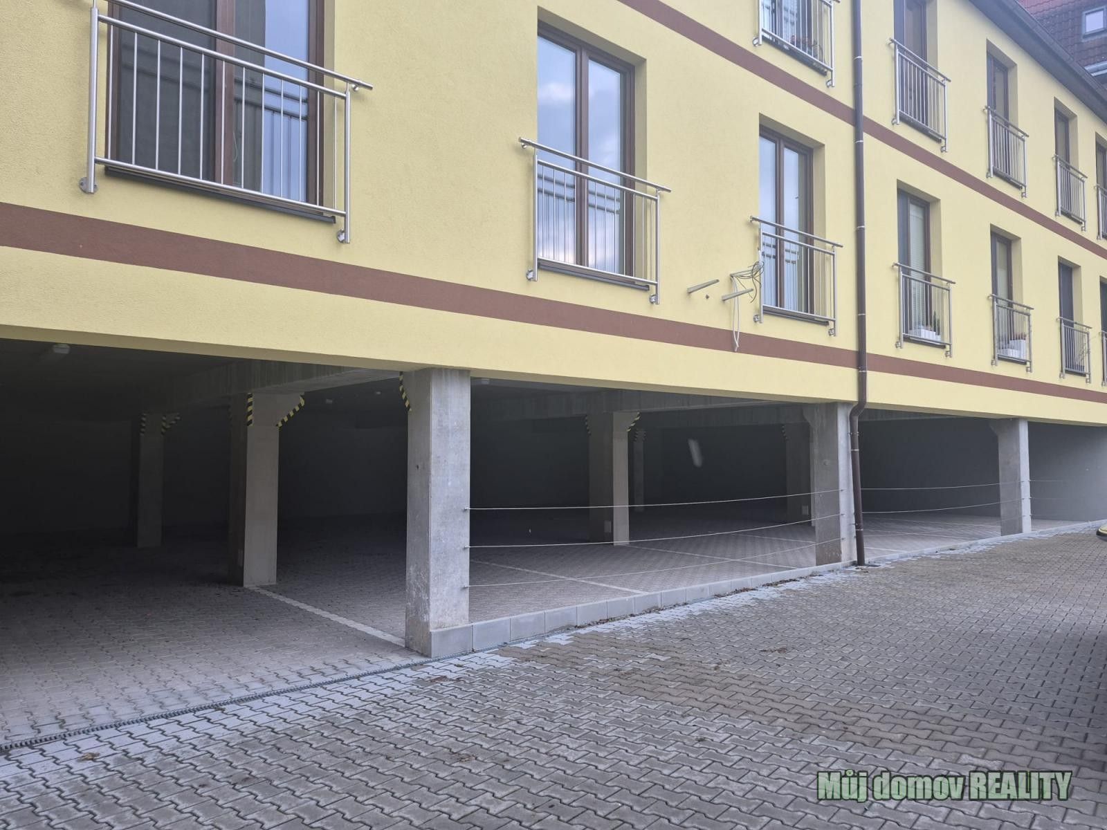 2+kk, V Pitkovičkách, Praha, 39 m²