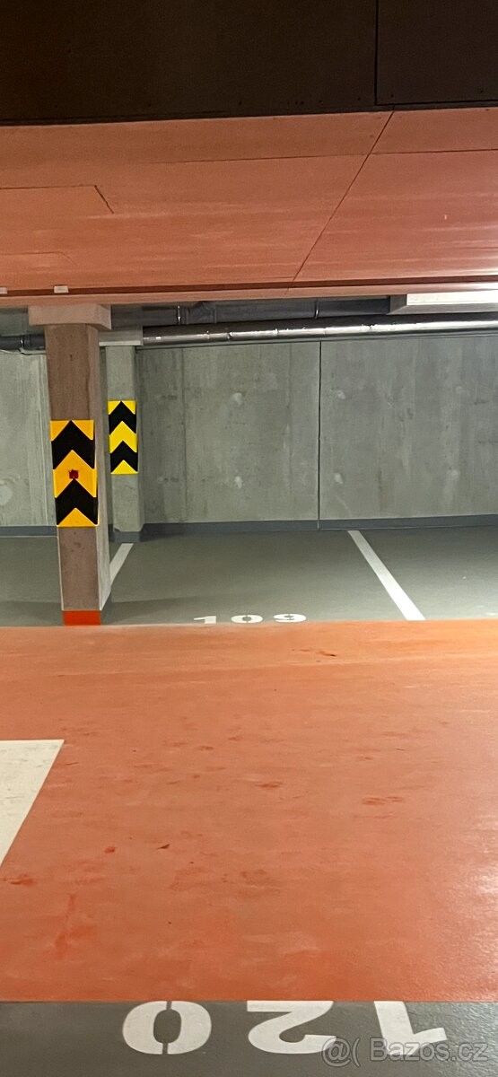 Garáže, Praha, 160 00