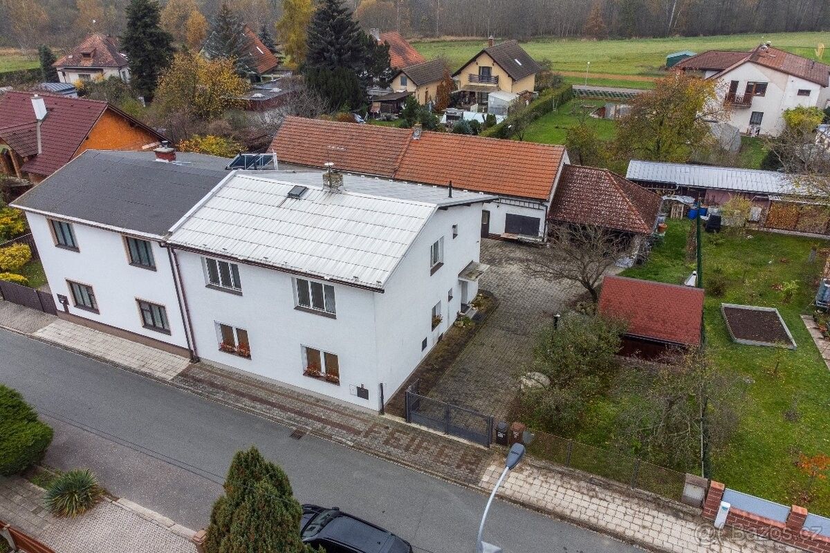 Prodej dům - Hradec Králové, 503 32, 180 m²