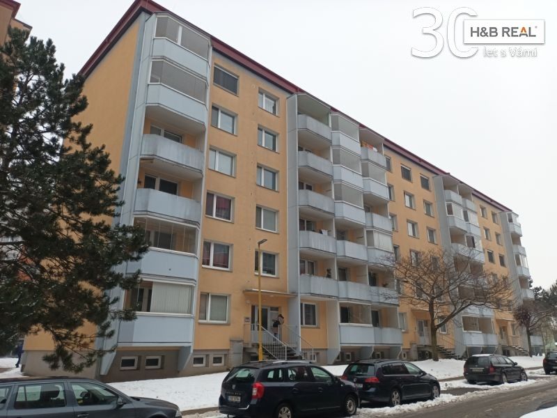 2+1, Nádražní, Otrokovice, 56 m²