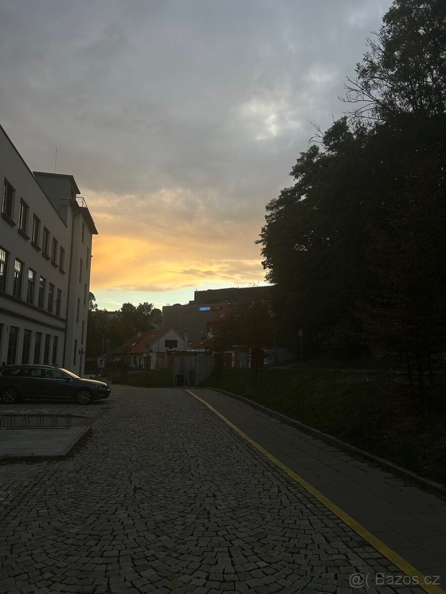 Sklad · Jihlava, 586 01 - 3