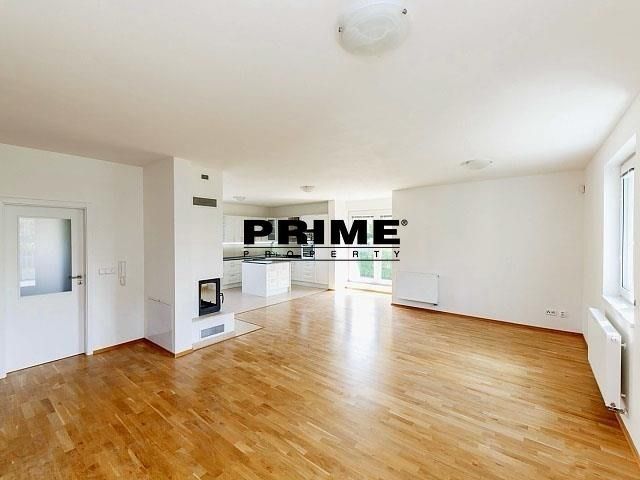 Rodinný dům · 350 m² · Pod Valem II. 954, Průhonice - 2