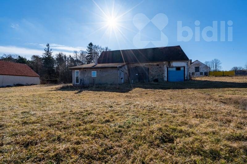 Zemědělské usedlosti, Daleké Dušníky, 937 m²