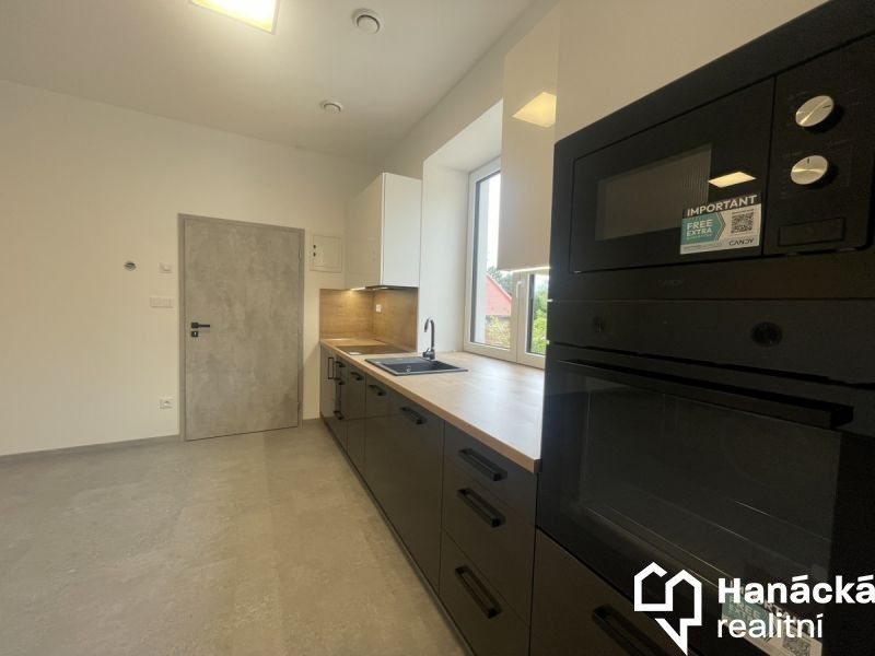Pronájem byt 1+kk - Dr. Stojana , Hulín, 29 m² - 2