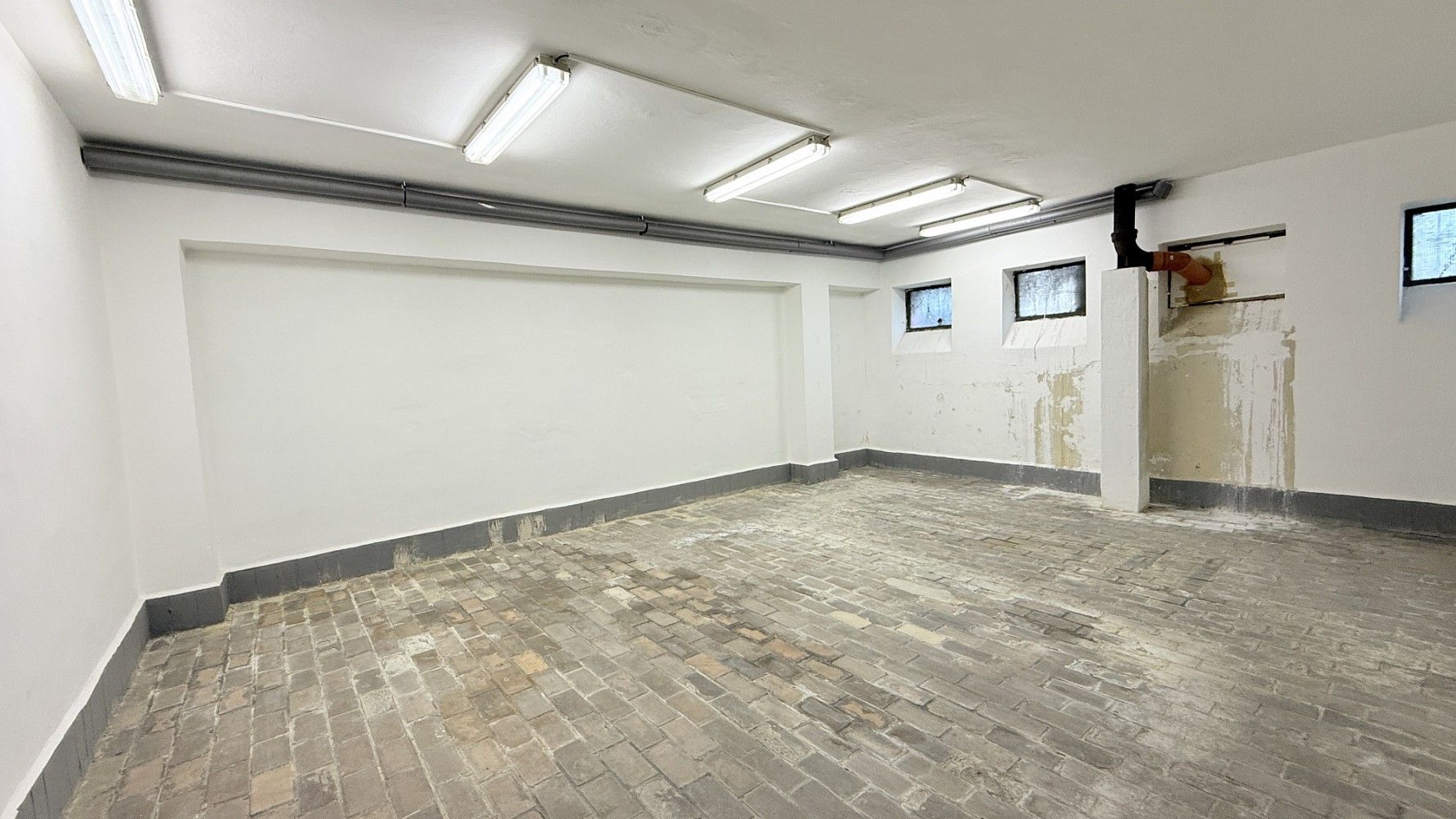 Sklady, Třinec, okres Frýdek-Místek, Moravskoslezský kraj, 44 m² - 2