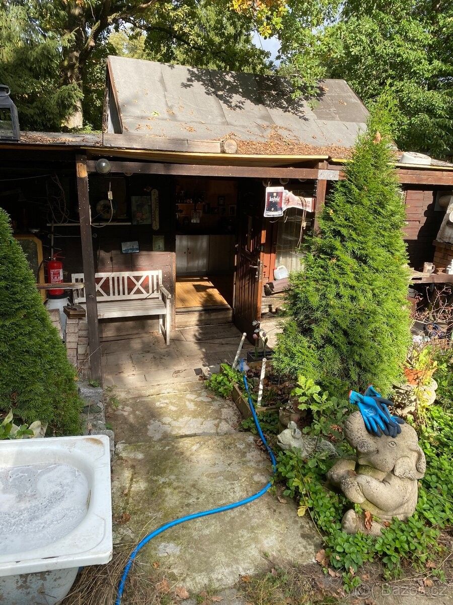 Chaty, Čisovice, 252 04