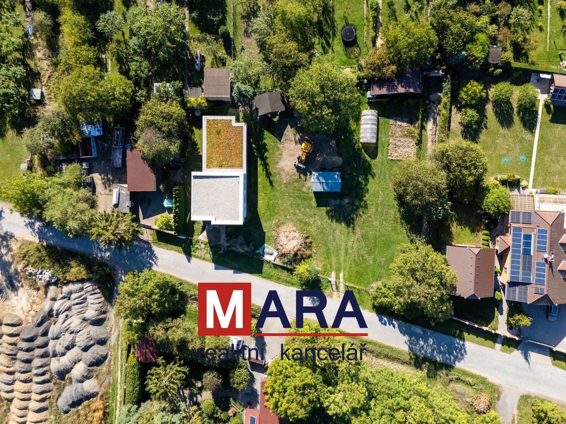Pozemek pro bydlení, 768 m²