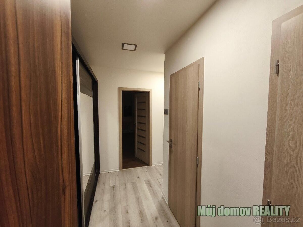 Byt 2+kk · 44 m² · Frýdlantská, Praha - 4