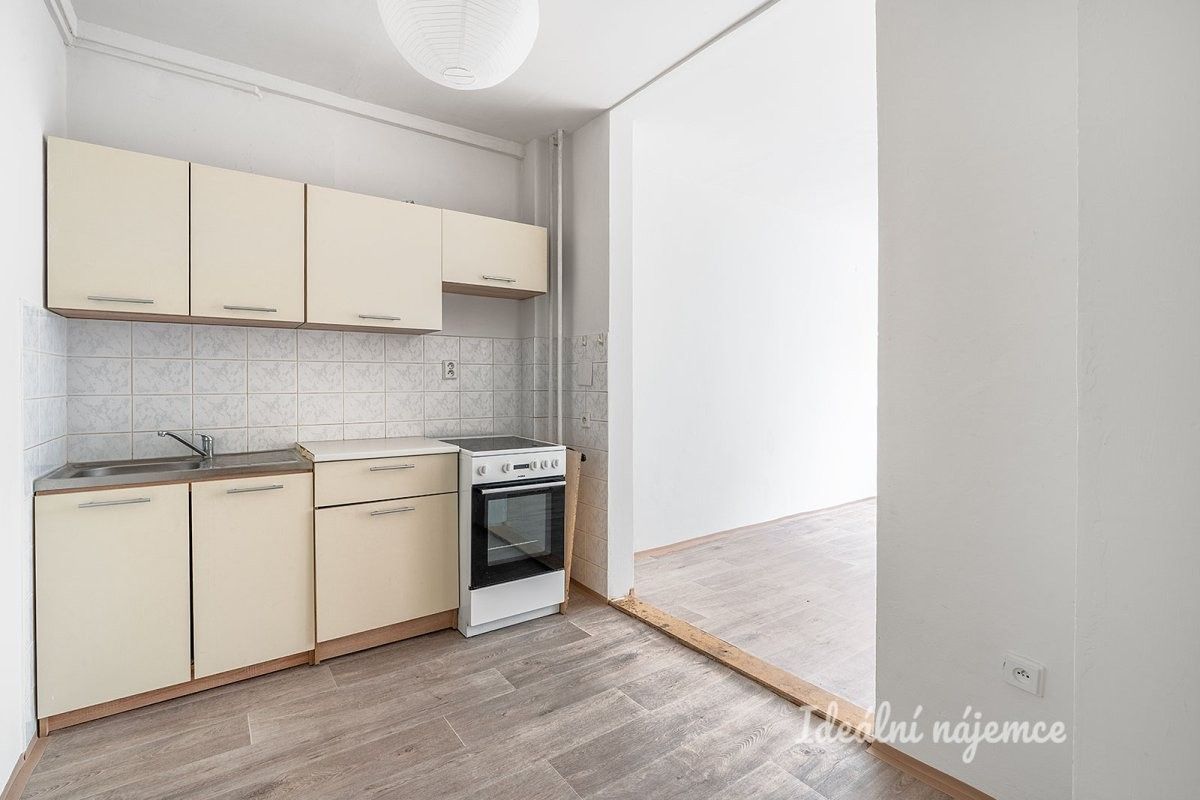 2+kk, Anglická, Kladno, 50 m² - 1