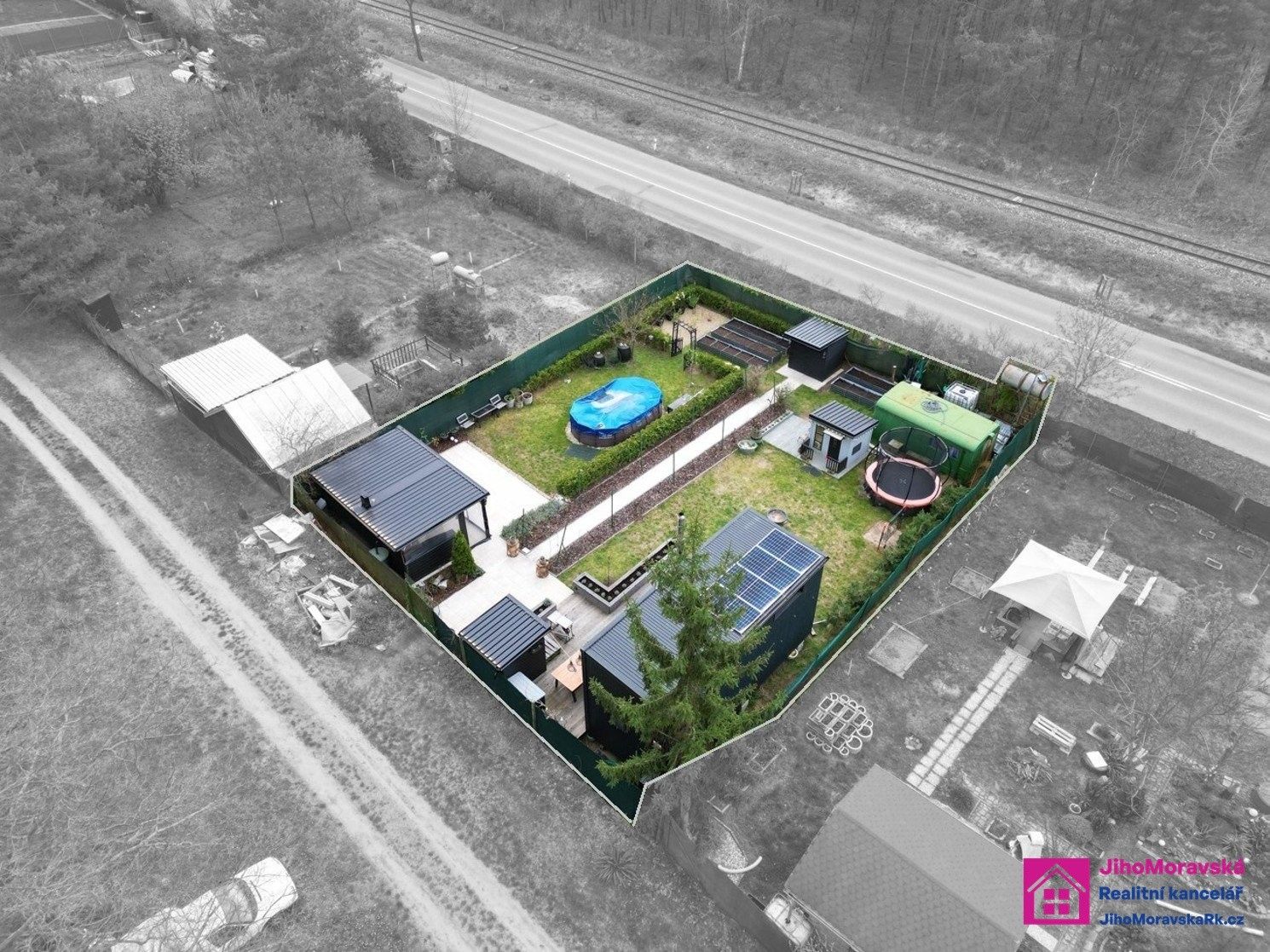 Zahrady, Hodonín, 515 m² - 1