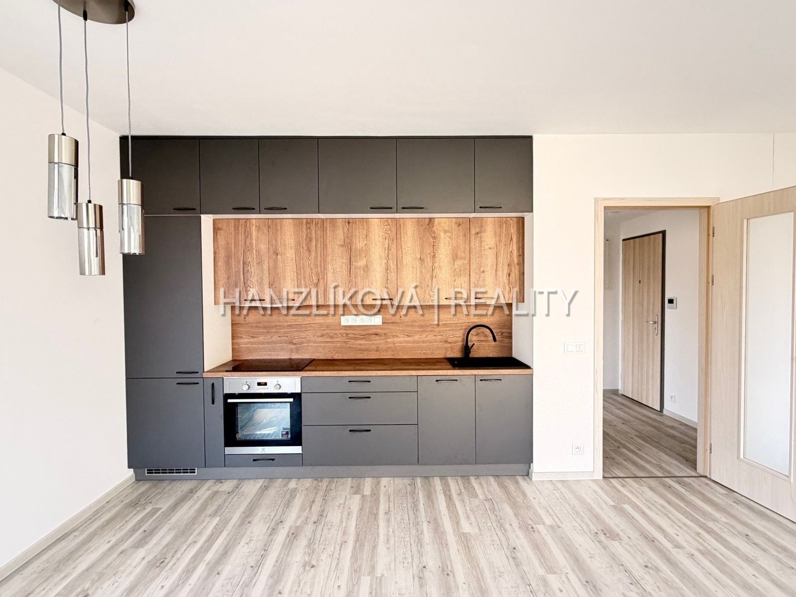 2+kk, Hálkova 2928, České Budějovice 3, 49 m² - 2