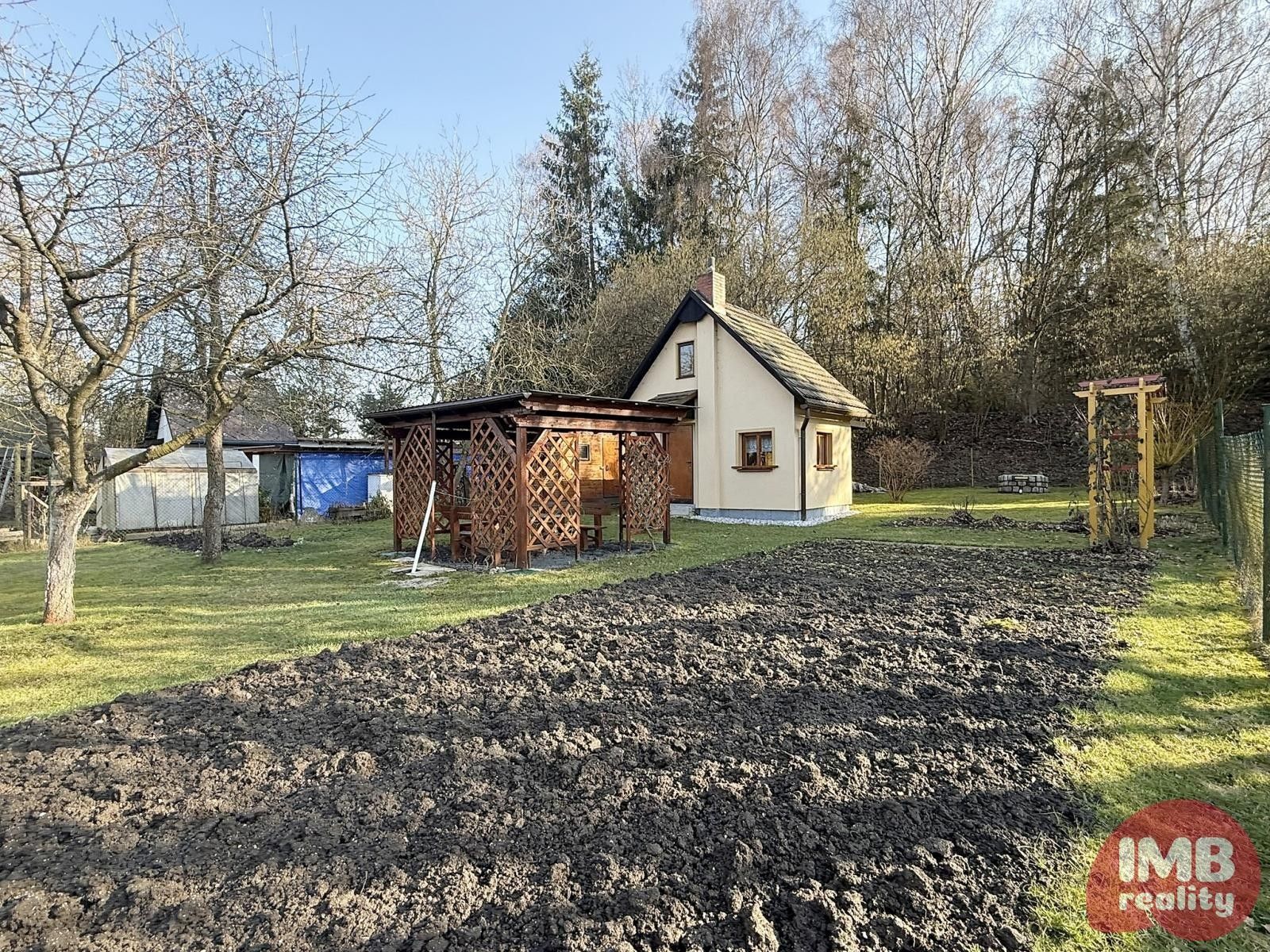 Prodej chata - Chodov, Sokolov, 28 m²