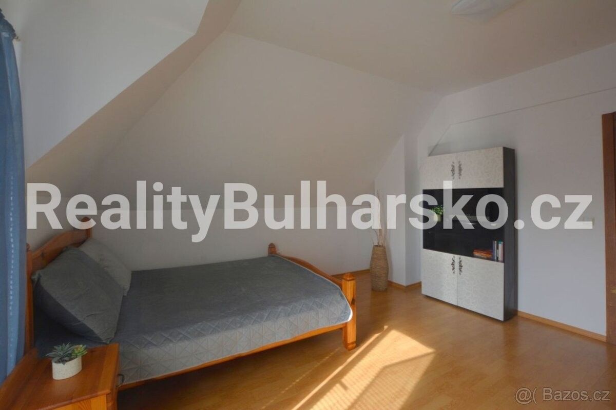 Byty, 987 66, Zahraničí